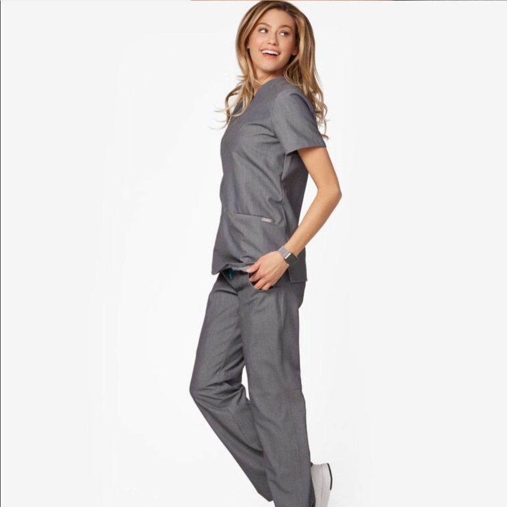Figs graphite scrub set